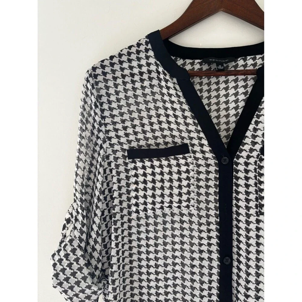 Classic Chic Houndstooth Blouse Black White Button Front Top